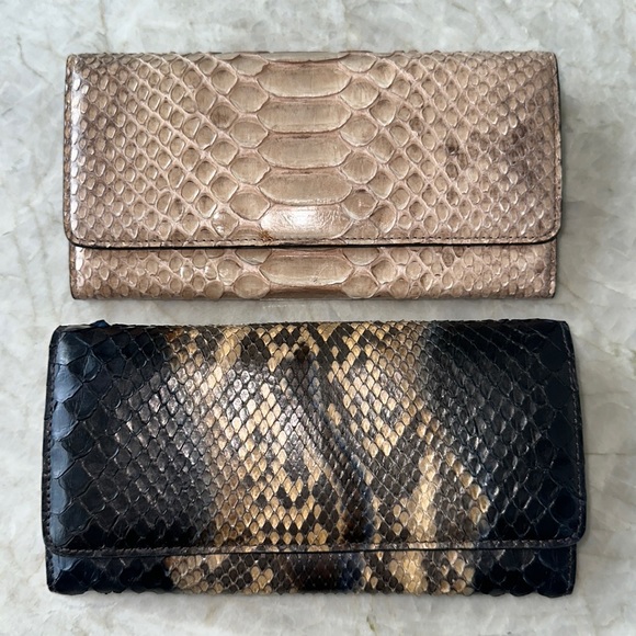 Malini Murjani Python Leather Black Beige Foldover Continental Wallet - Picture 3 of 17